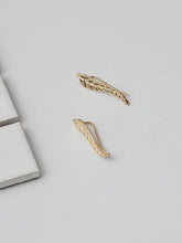 Load image into Gallery viewer, Fashion Leaf Alloy Earrings