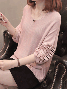 Round Neck  Cutout  Patchwork Plain Pullover