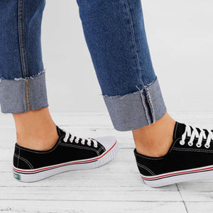 Plain  Flat  Criss Cross  Round Toe  Casual Sneakers