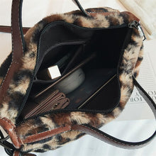 Load image into Gallery viewer, Leopard Print Plush Versatile Handbag With Single Shoulder Messenger Bag