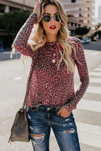 Load image into Gallery viewer, Crew Neck Leopard Print Shirt