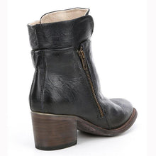 Load image into Gallery viewer, Fashion Leather Durable Women&#39;s Boots