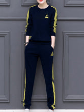 Load image into Gallery viewer, Round Neck  Contrast Trim Sweatshirt Suit