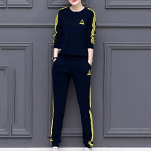 Load image into Gallery viewer, Round Neck  Contrast Trim Sweatshirt Suit