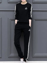 Load image into Gallery viewer, Round Neck  Contrast Trim Sweatshirt Suit