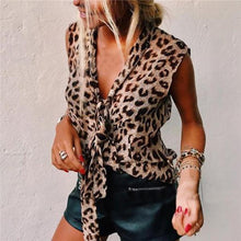 Load image into Gallery viewer, V Collar Sleeveless Leopard Print T Shirt