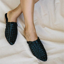 Load image into Gallery viewer, Fashion Vintage   Woven Flat Slippers