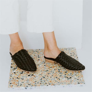 Fashion Vintage   Woven Flat Slippers