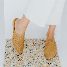 Load image into Gallery viewer, Fashion Vintage   Woven Flat Slippers