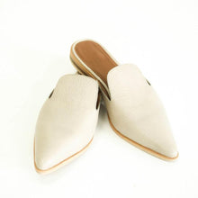 Load image into Gallery viewer, Fashion Retro Casual Pointed Slippers