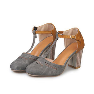 Casual Round Toed Plain Hollow Buckle Coarse Heel Sandal