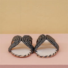 Load image into Gallery viewer, Fashion Versatile Woven Flat Slippers Sandals