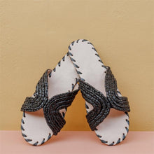 Load image into Gallery viewer, Fashion Versatile Woven Flat Slippers Sandals