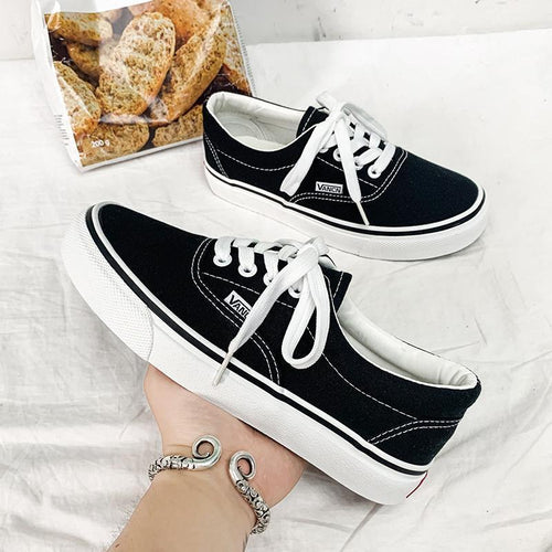 Women's Fashion Casual Wild Breathable Canvas Solid Color Sneakers