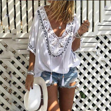 Load image into Gallery viewer, Bohemian Halflong Sleeves Tassel Lace Loose Shirt