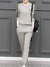 Load image into Gallery viewer, Round Neck  Contrast Trim Sweatshirt Suit