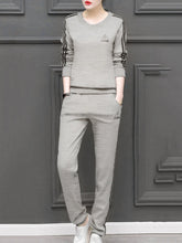 Load image into Gallery viewer, Round Neck  Contrast Trim Sweatshirt Suit