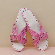 Load image into Gallery viewer, Fashion Versatile Woven Flat Slippers Sandals