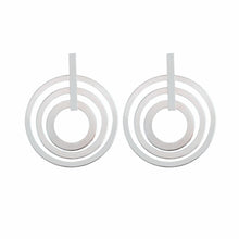 Load image into Gallery viewer, Personality Trend Women&#39;s 3 Circle Earrings