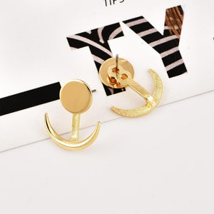 Fashion Simple Generous Metal Crescent Rear Insert Female Earrings Street Shooting Personality