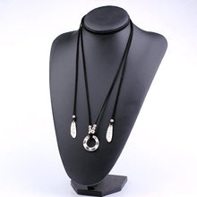 Load image into Gallery viewer, Women&#39;s Fashion Adjustable Velvet Rope Geometric Pendant Necklace