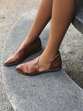 Load image into Gallery viewer, Fashion Retro Pointed Shallow Flat Sole Shoes